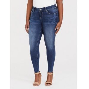 Torrid Premium Bombshell Skinny Jean, 16W Short